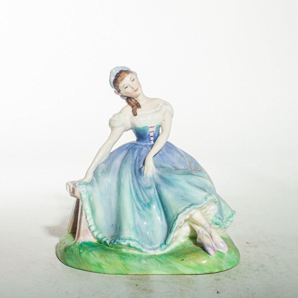 Royal Doulton Character Figure 'Giselle' Hn2139 Made In England