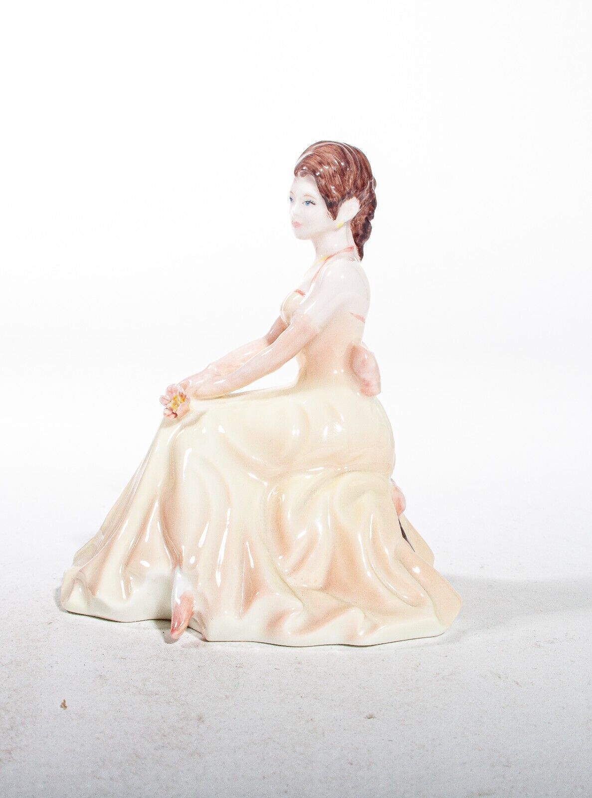 Coalport Ladies Debutante Figure 'Loves Dream'   Uk Made! photo furniture