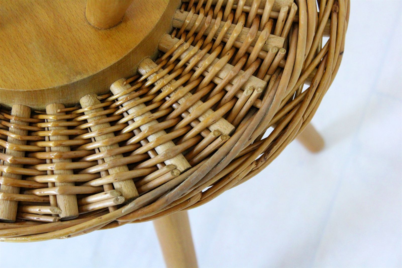 photo vintage Mid Century Rattan Stools By Jan Kalous For úluv, Czechoslovakia, 1960s, Set Of 3
