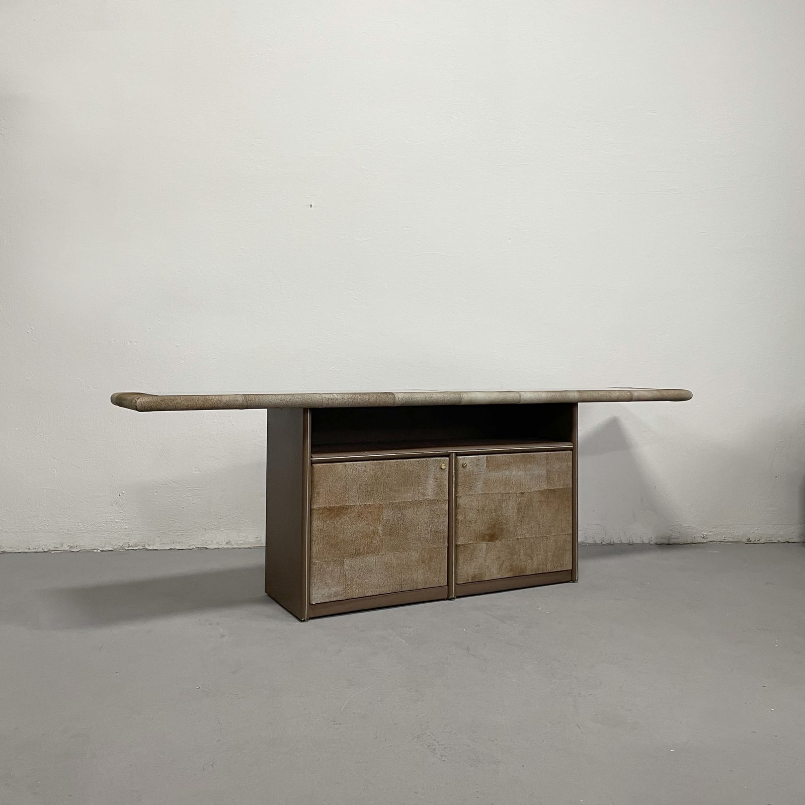 Furniture Suede Leather Sideboard 'Bogo' By Carlo Bartoli For Rossi Di Albizzate, Italy 1980s photo