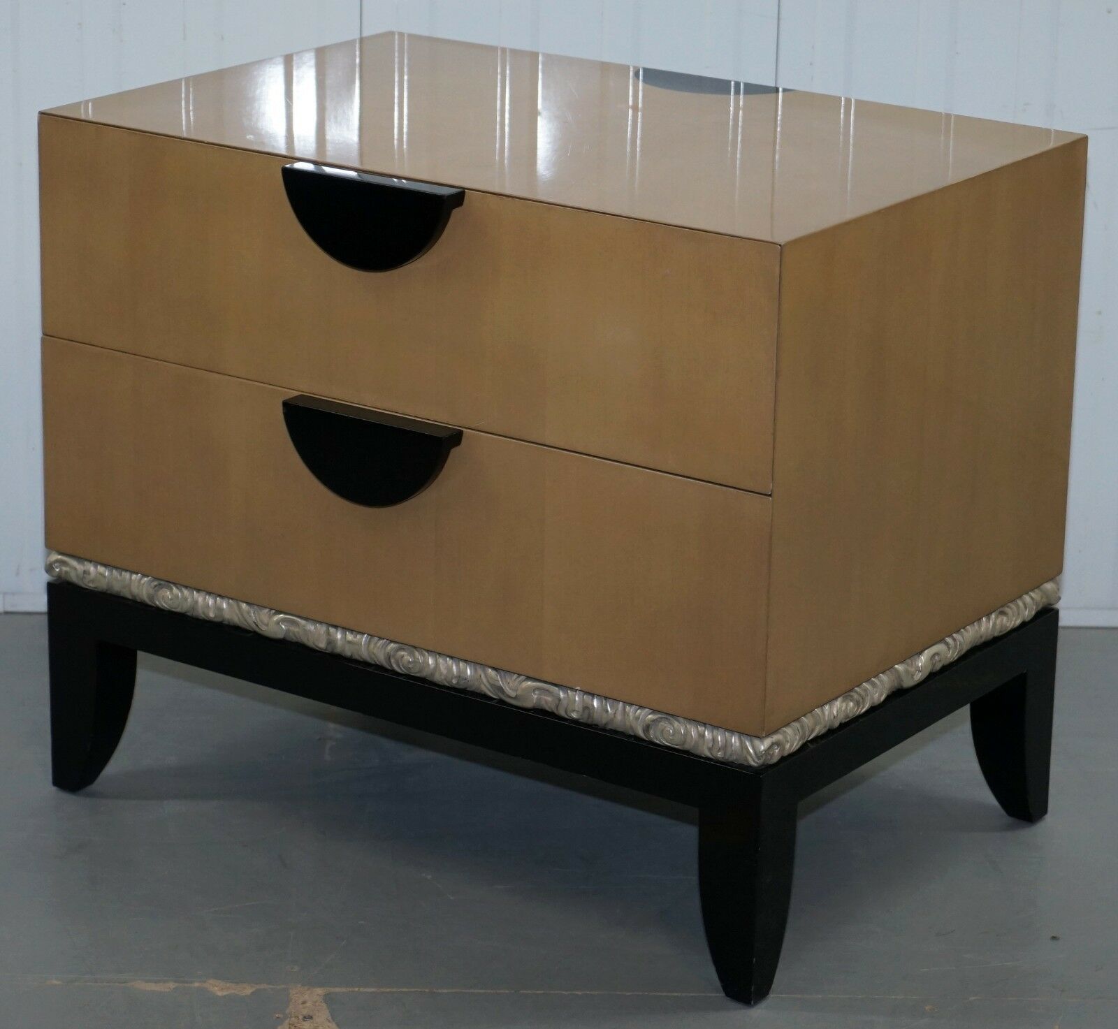 Furniture Pair Of Rrp J Robert Scott Cloud Chests Of Drawers 14ct Gold Leaf Glaze photo