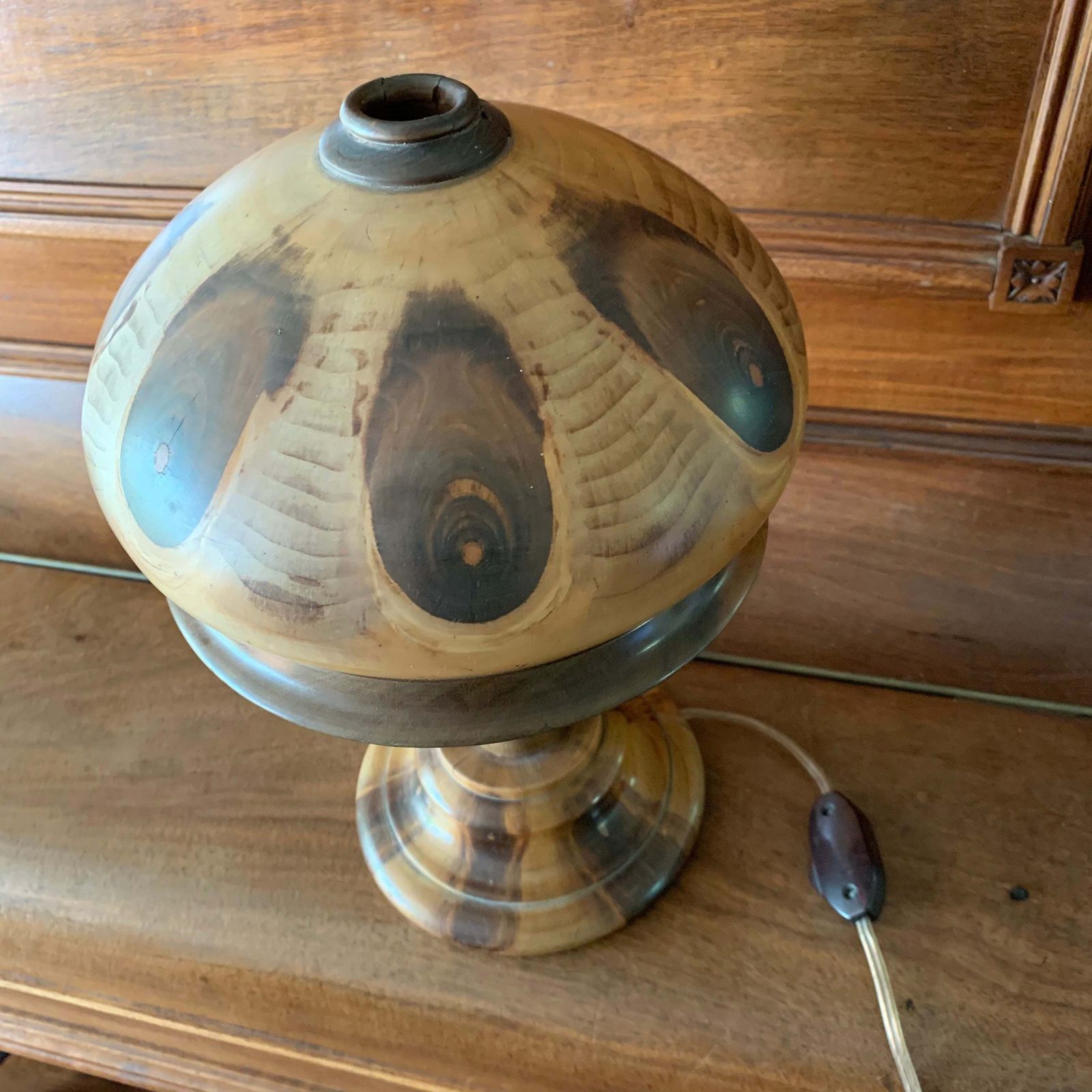 194.0 Wooden Mushroom Lamp photo