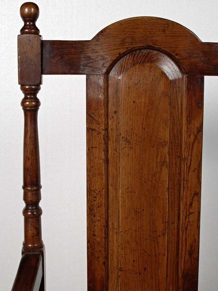 photo vintage Set 8 English Elizabethan Tudor Oak Dining Chairs Chair