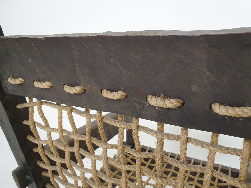 photo furniture Unieke Loungestoel Van Massief Eiken En Touw, Nederland, Ca. Jaren 1960