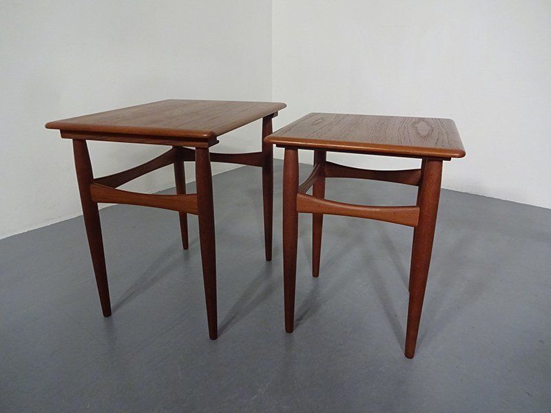 photo furniture Danish Teak Nesting Tables 1960s Set Of 2