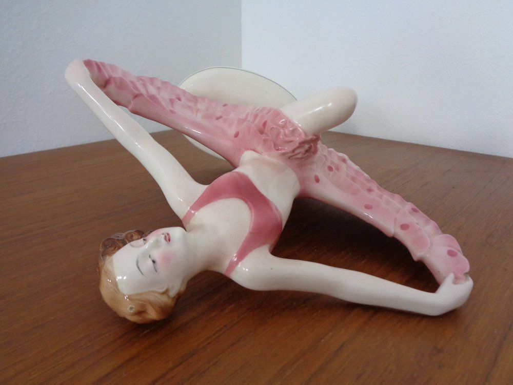photo vintage Art Deco Ceramic Dancer From Hertwig & Co Katzhütte, 1920s