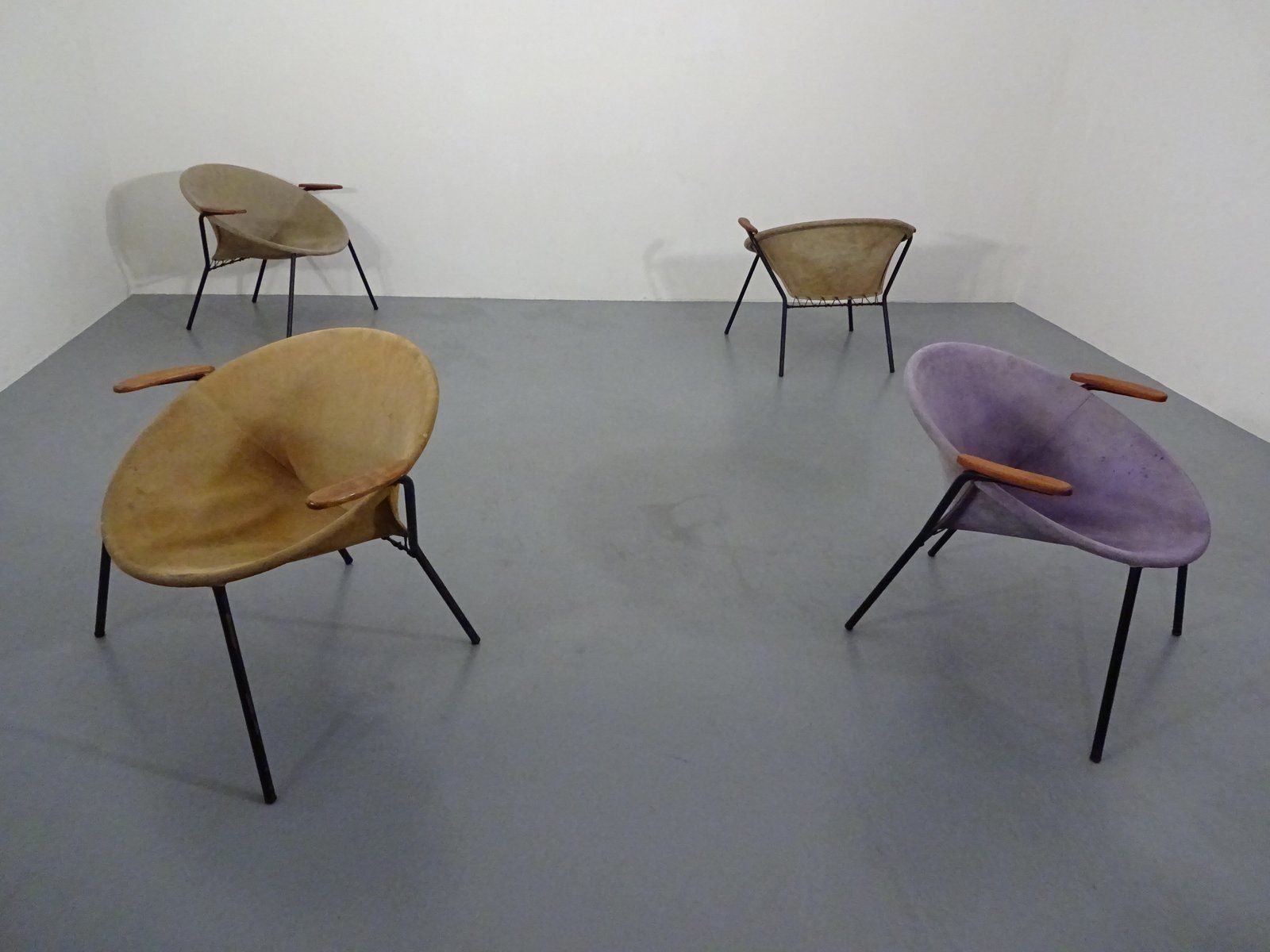 Danish Sueded Balloon Chairs By Hans Olsen For Lea Furniture, 1950s, Set Of 4 photo vintage