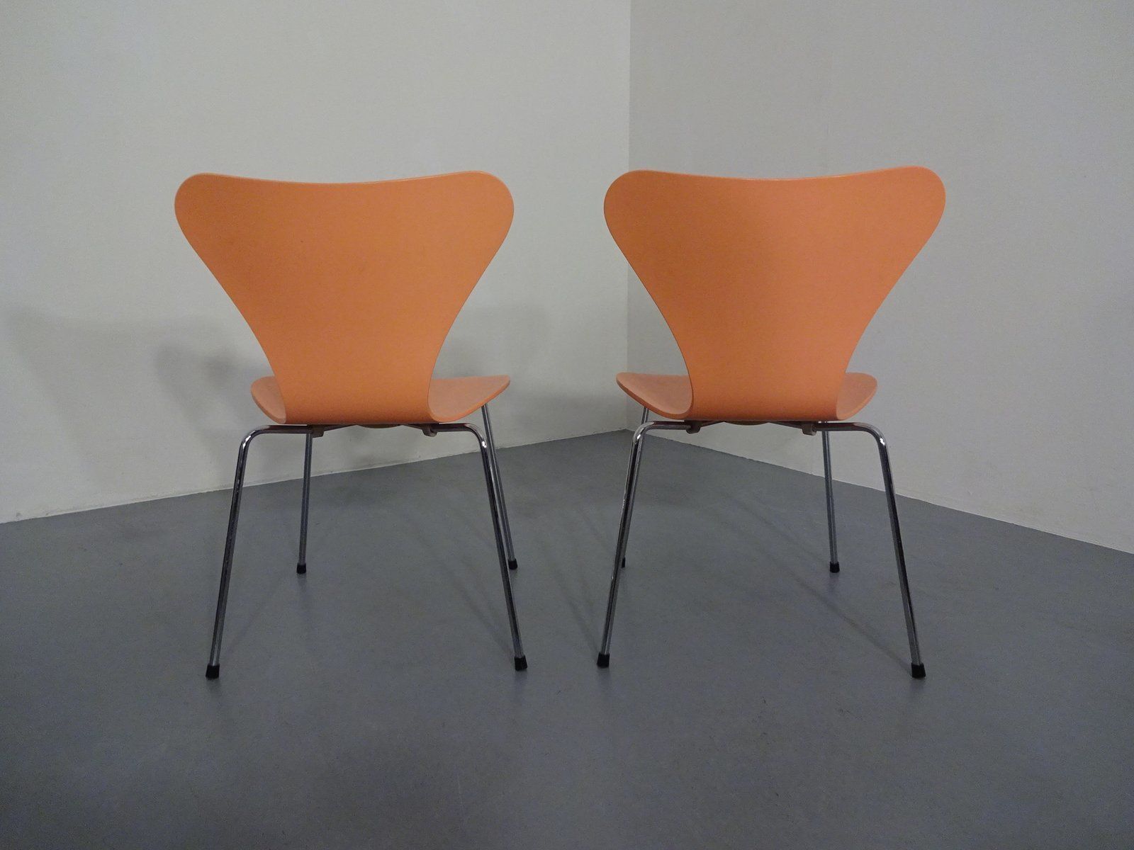 Danish 3107 Chairs By Arne Jacobsen For Fritz Hansen, 1994, Set Of 2 photo 507.0