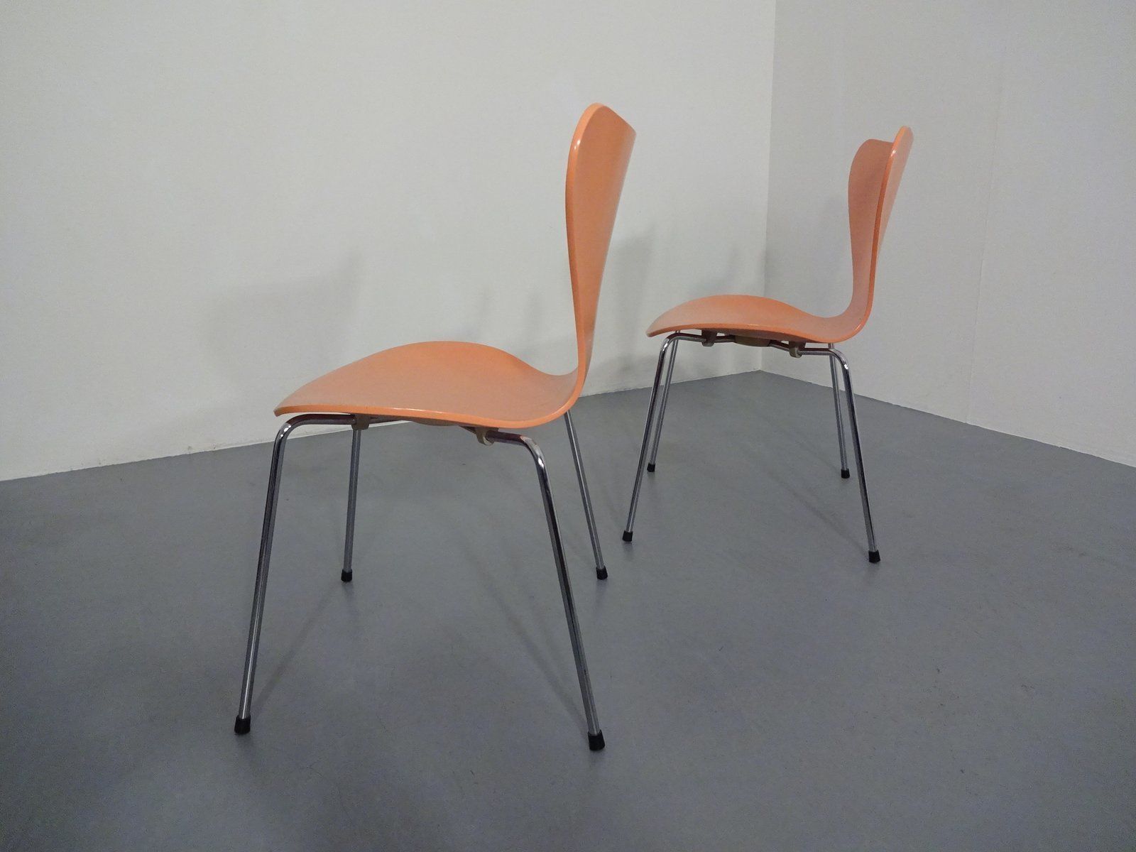 photo vinterior Danish 3107 Chairs By Arne Jacobsen For Fritz Hansen, 1994, Set Of 2