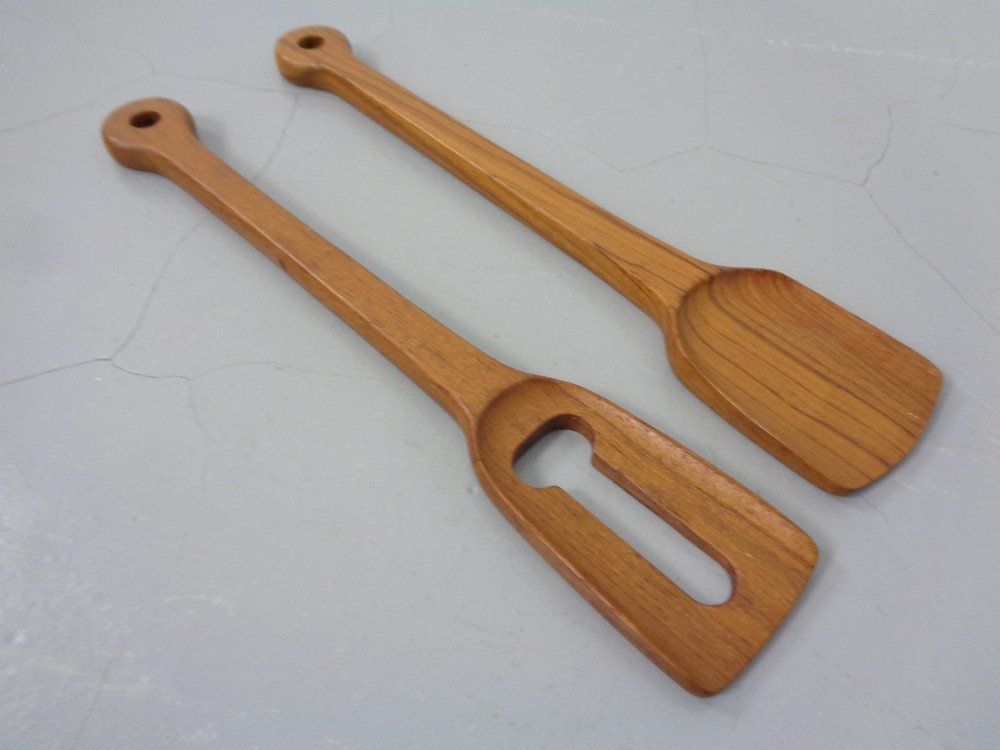 photo vinterior Mid Century Teak Salad Bowl And Spoons By Richard Nissen For Nissen, 1960s, Set Of 3