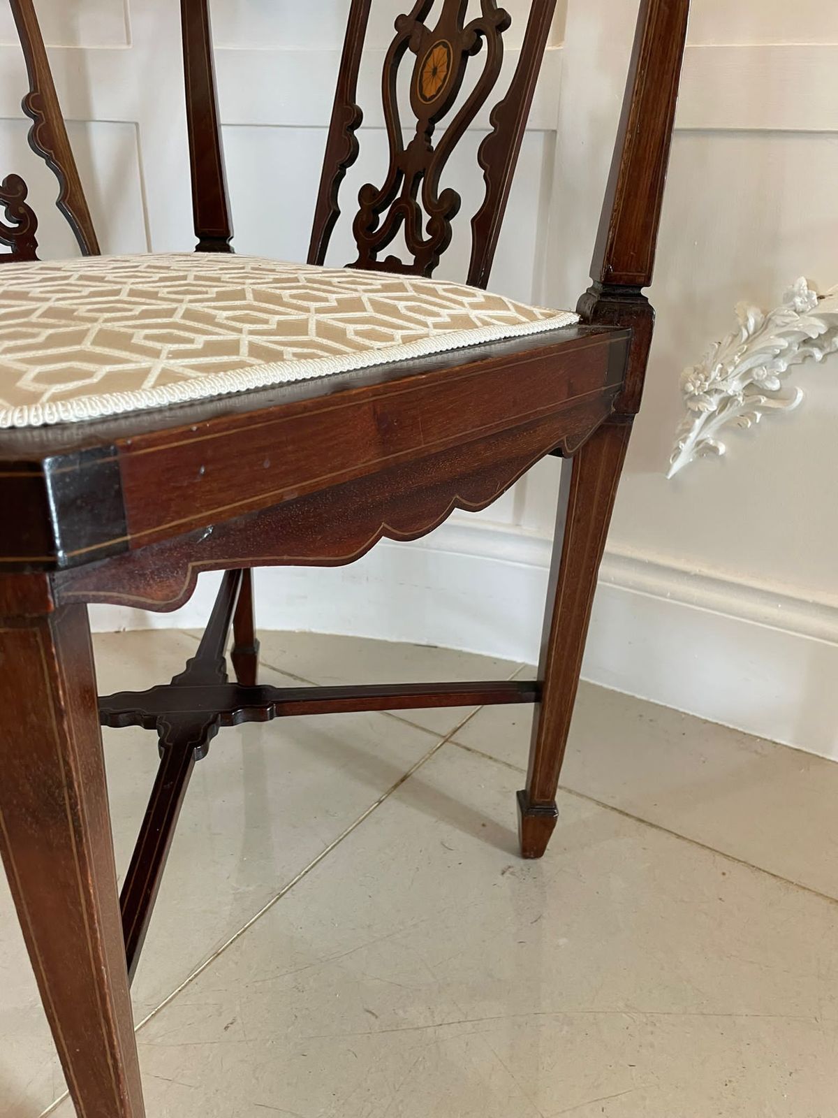 Quality Antique Mahogany Inlaid Corner Chair photo Furniture