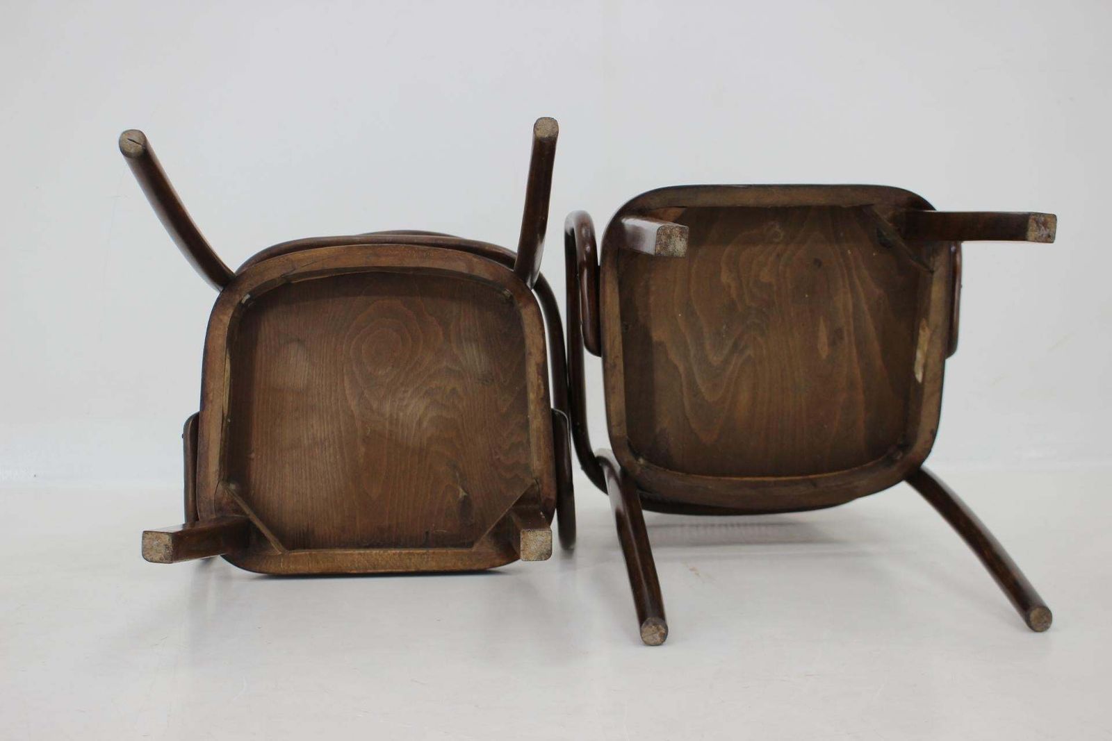 photo vinterior 1920s Josef Hoffmann Bentwood Chairs, No. 811 For Thonet,Czechoslovakia