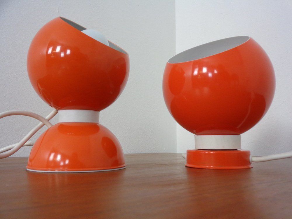Italian Space Age Metal Internal Magnet Table Lamps By Reggiani, 1960s, Set Of 2 photo Lighting