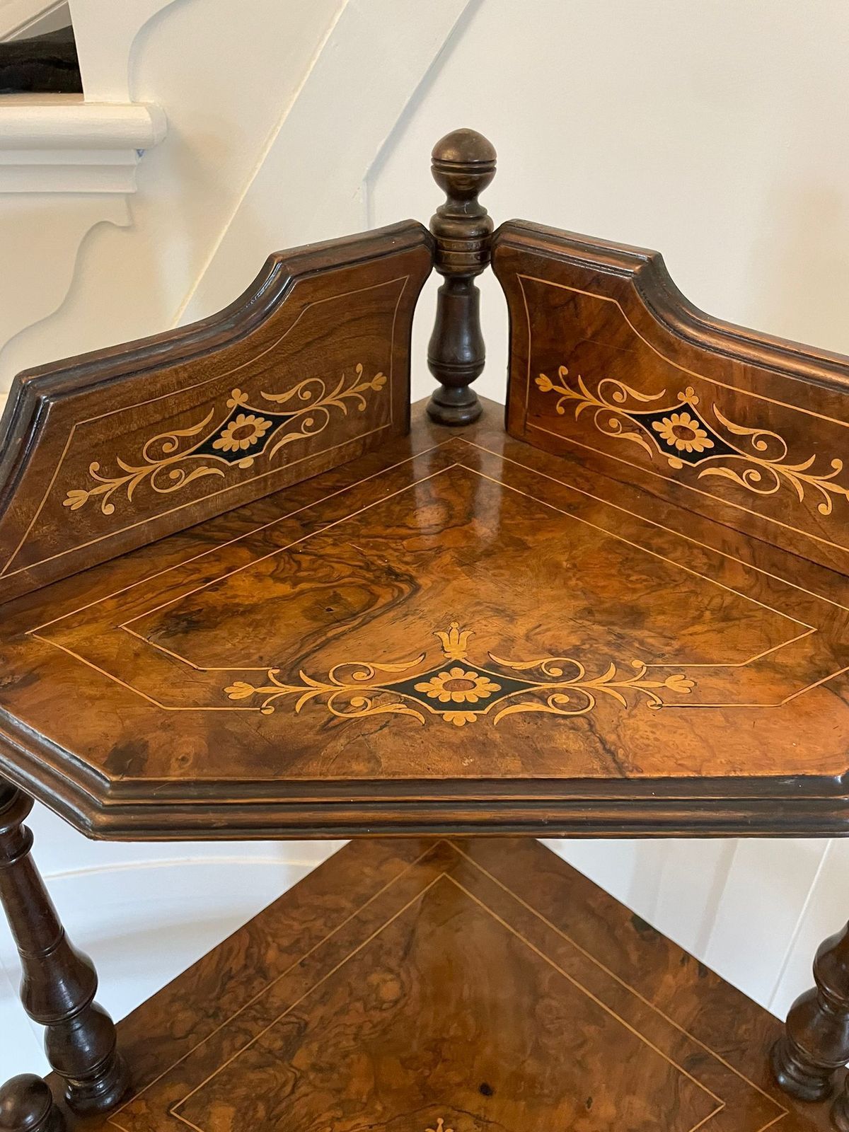 Quality Antique 19th Century Inlaid Walnut Four Tier Corner Whatnot photo for sale