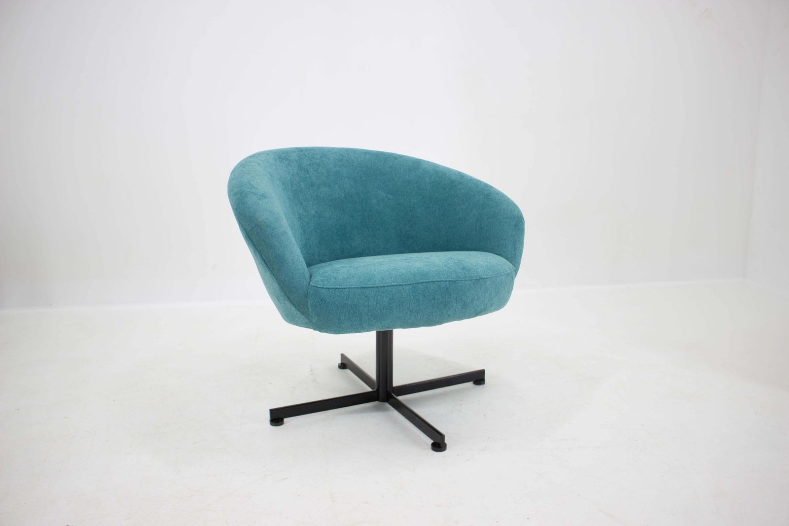 Midcentury Swivel Armchair, 1970s photo furniture