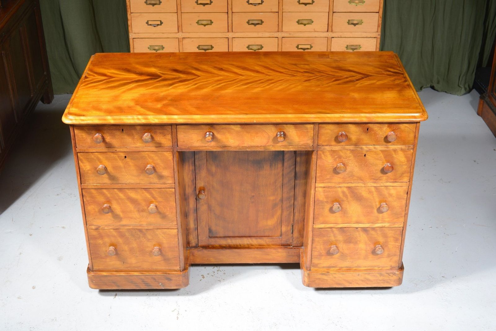 A Victorian Satin Birch Kneehole Desk By Constantine & Co, Leeds   C.1850 photo vinterior