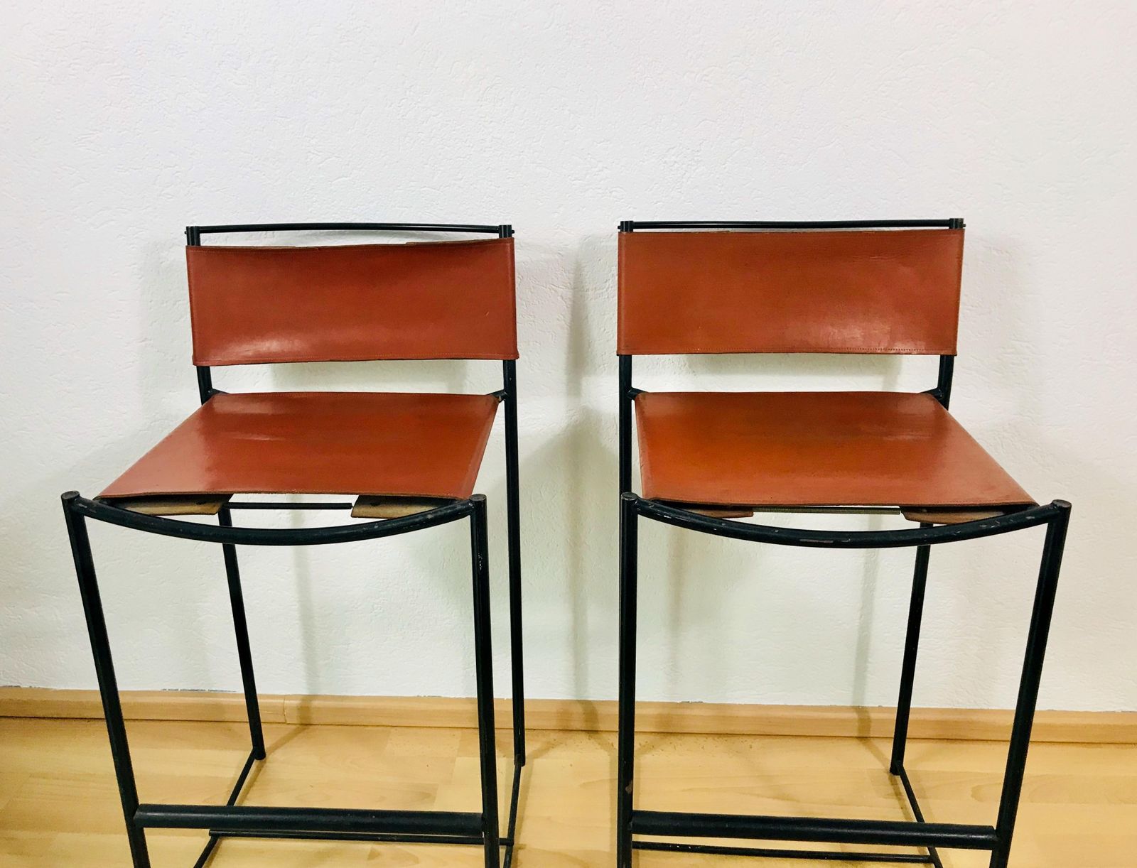 Pair Of Natural Leather Barstools By G. Belotti For Alias, 1970s, Italy photo for sale