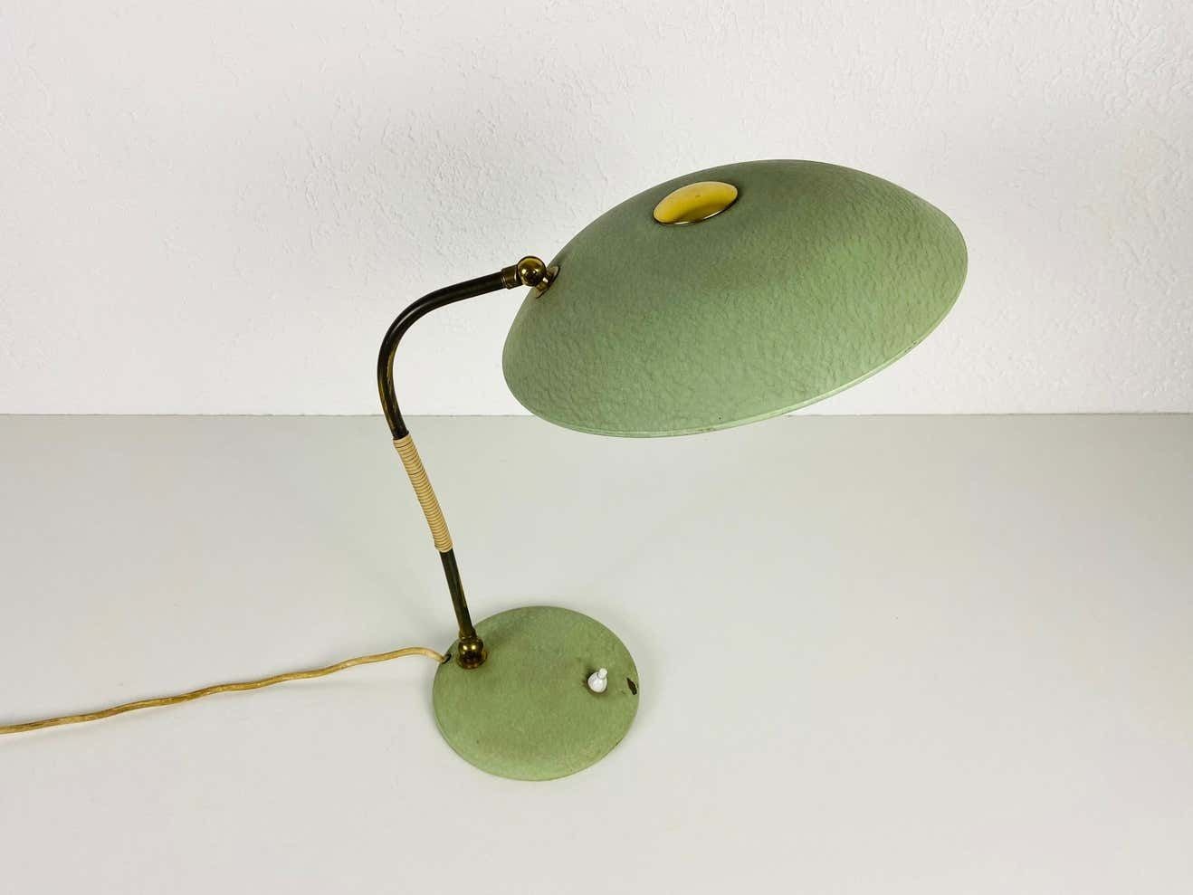 815.0 Green Italian Table Lamp In The Style Of Stilnovo, 1960s, Italy photo