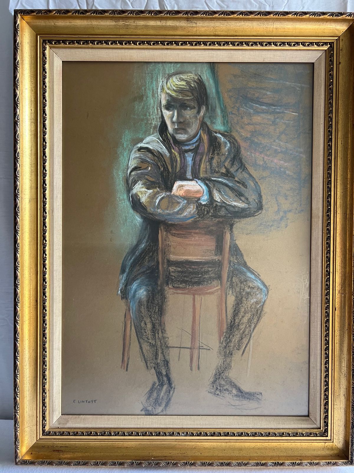 A Gilt Framed Pastel Portrait Of A Young Man, Signed E. Lintott photo vintage