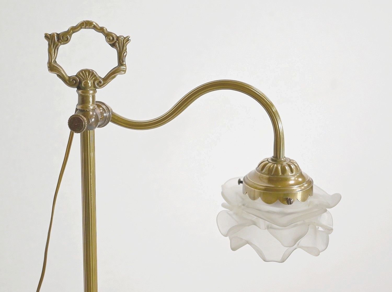 Small Tulip Lamp In Glass And Bronze, Adjustable, Art Deco – 1920 photo 741.6