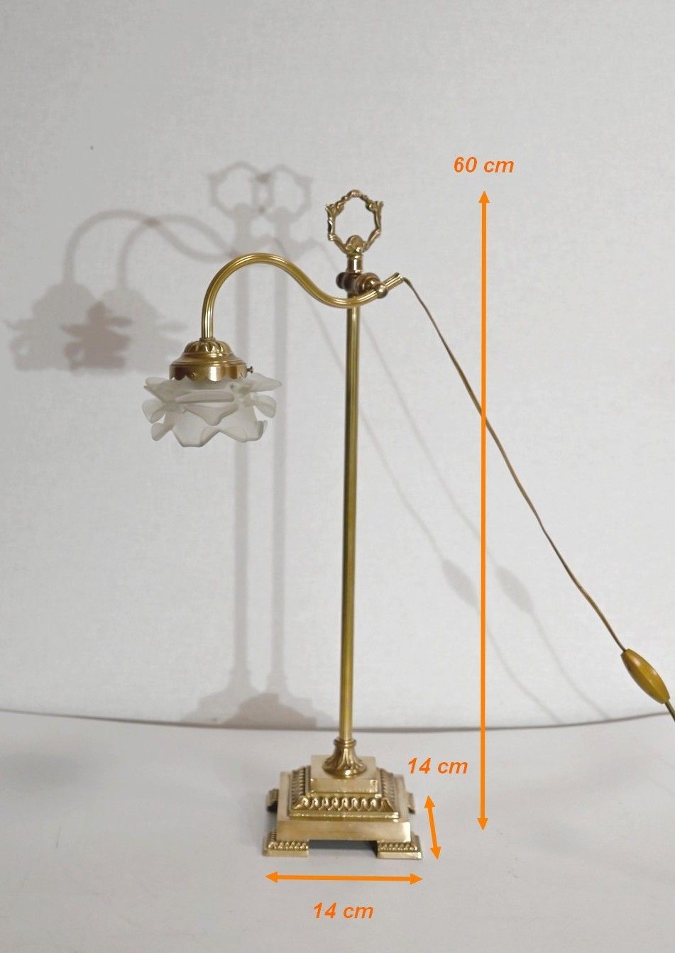 photo vinterior Small Tulip Lamp In Glass And Bronze, Adjustable, Art Deco – 1920