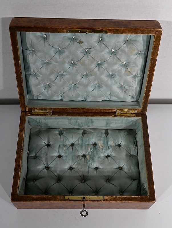 Home Decor Jewelery Box In Thuya Burl, Napoleon III Period   Late 19th Century photo