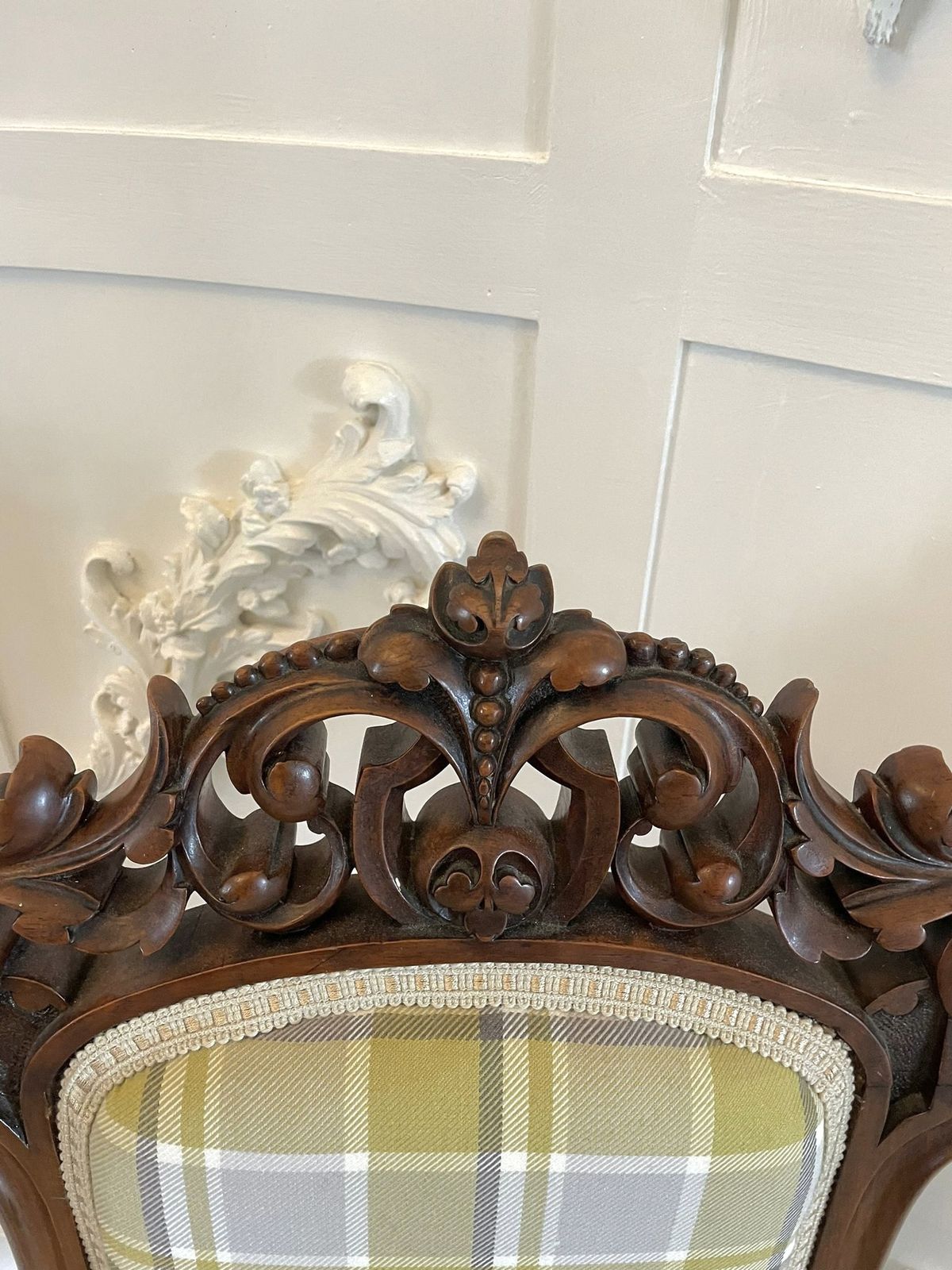 Fine Antique 19th Century Carved Walnut Ladies Chair photo vinterior