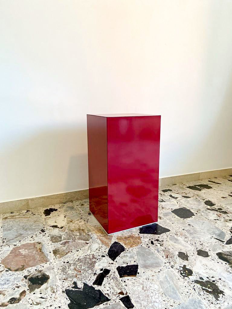 Piedistallo, In Formica Bordeaux, Italia Anni 70 photo furniture