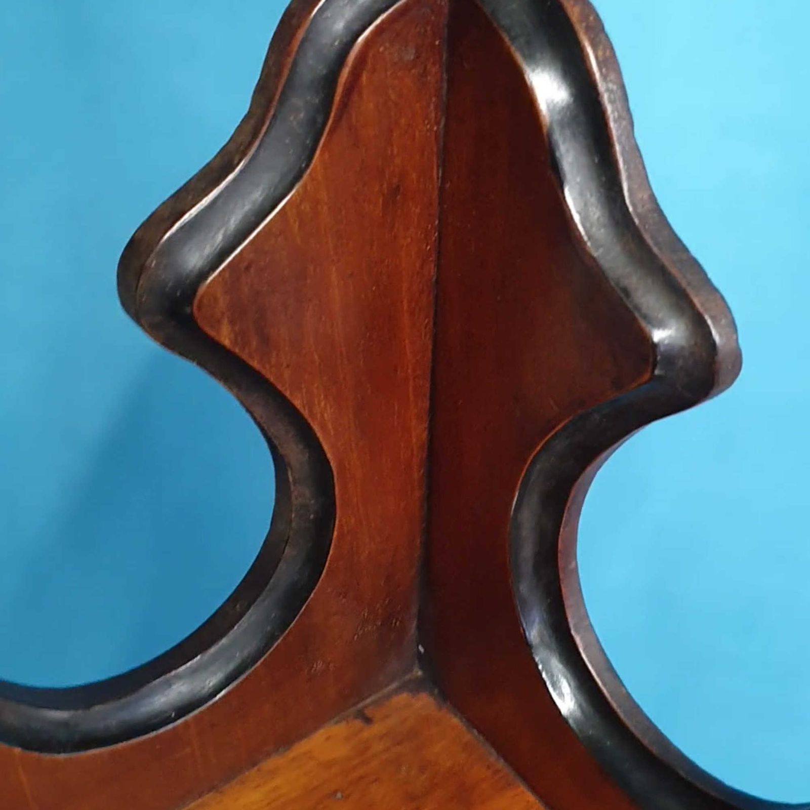 photo furniture Pair Of Mid 19th Century Mahogany Wall Brackets