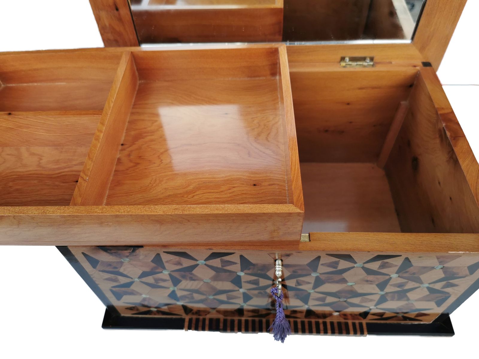 Luxurious Square Large Jewellery Box , Thuya Burl Inlaid With Mother Peart And Ebony photo buy