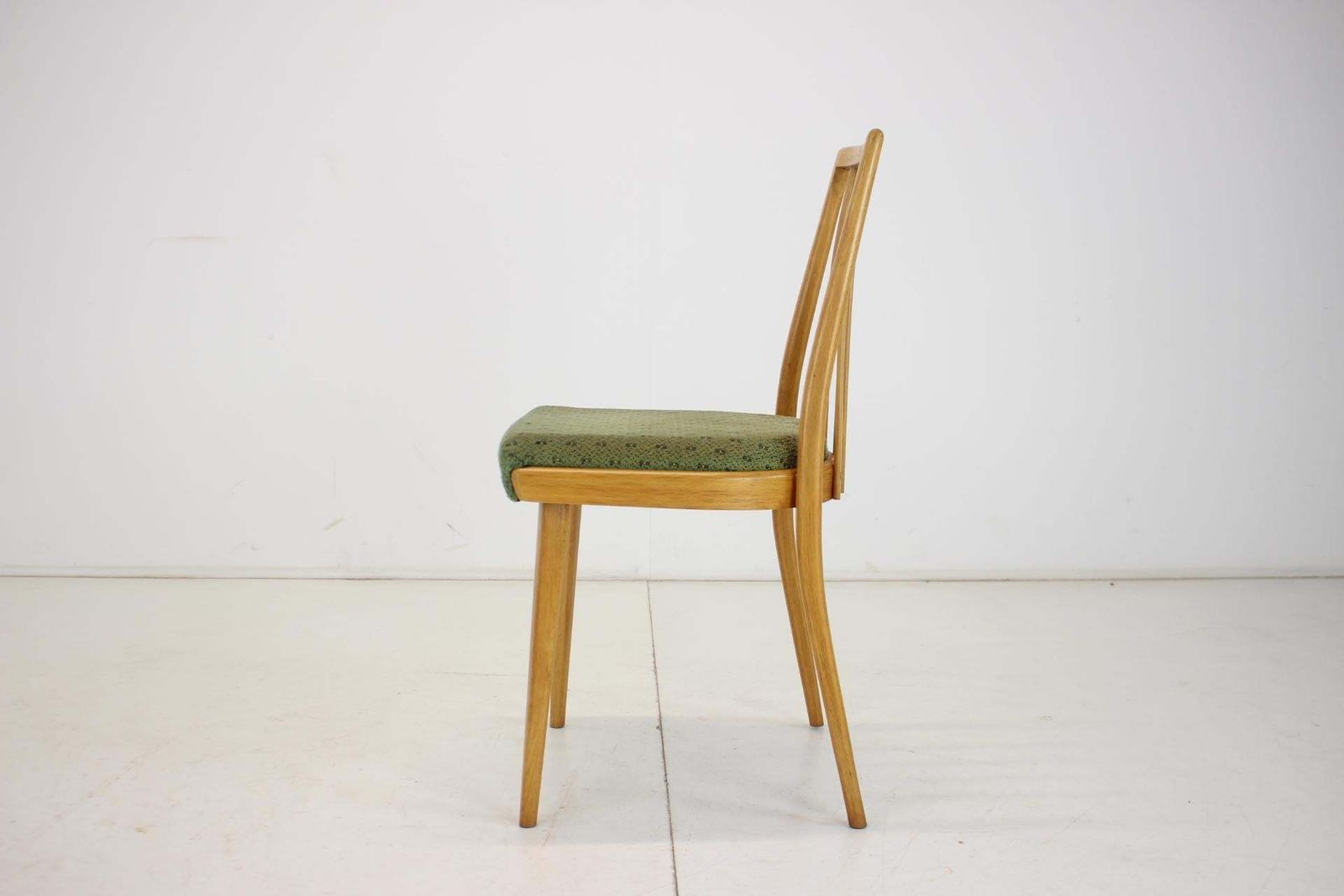 1970s Set Of Four Dining Chairs By Ton, Czechoslovakia photo 633.0