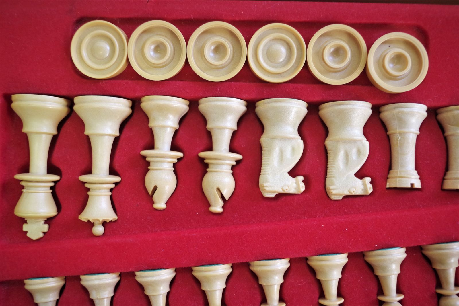 834.0 Made In Italy Chessboard From The 1970s photo