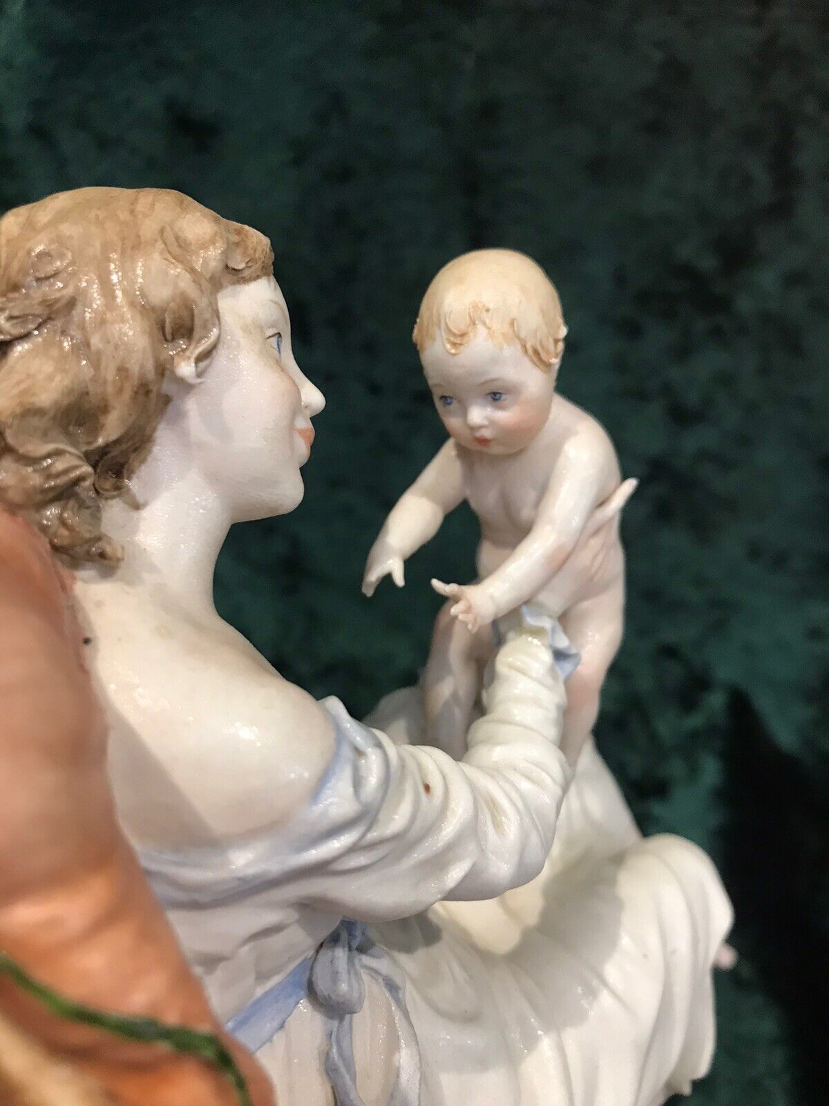 Fine Capodimonte Figurine Of Mother And Child Sculpture Signed Redwell photo vintage