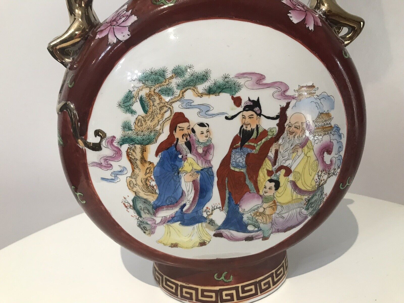 photo furniture Cantonese Hand Painted Guilt Komodo Dragon Handled Vase