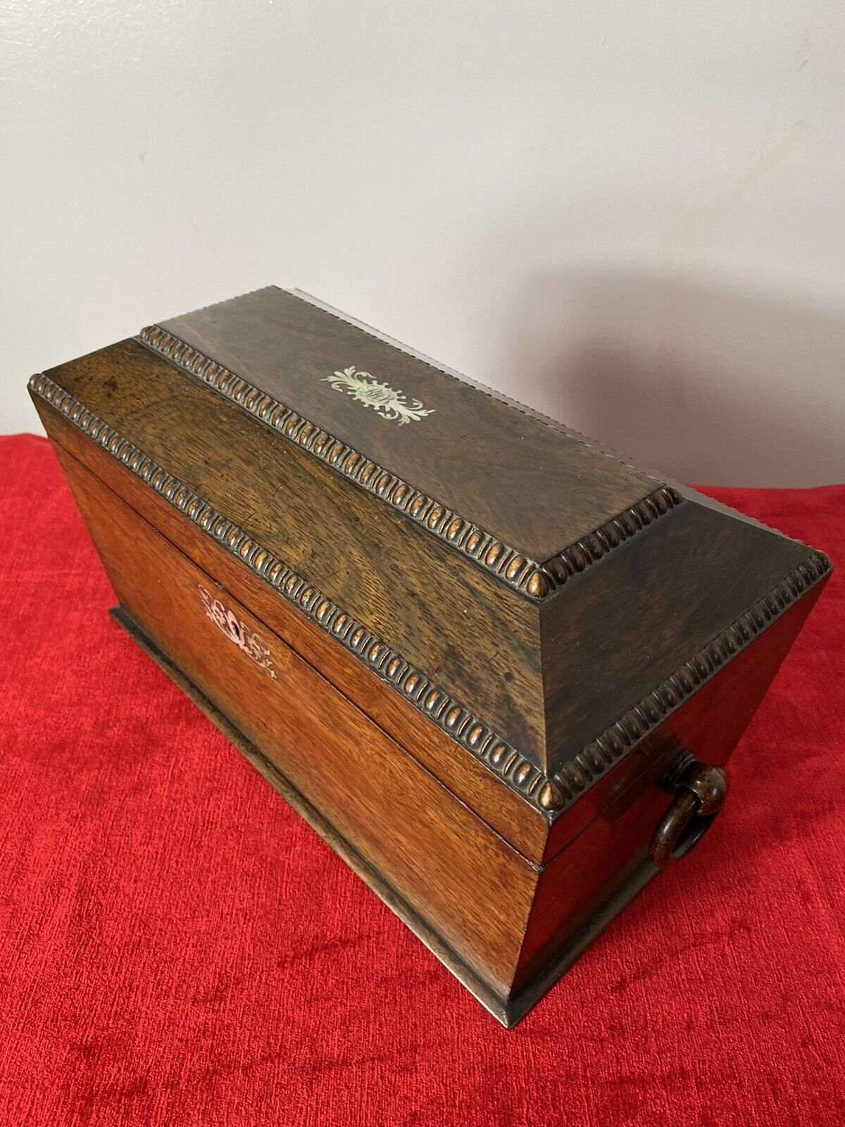 William Iiii Rosewood Sarcophagus Shaped Tea Caddy With Mother Of Pearl Inlay