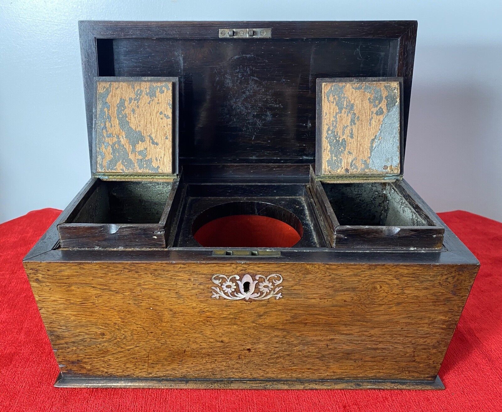 William Iiii Rosewood Sarcophagus Shaped Tea Caddy With Mother Of Pearl Inlay photo vinterior