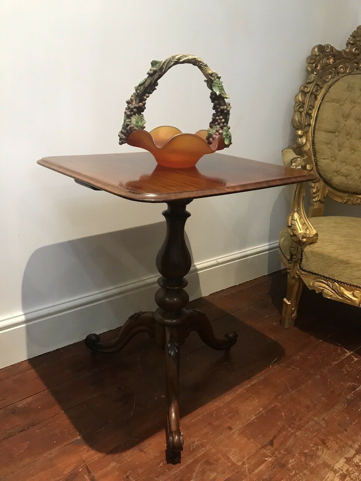 Quality 19th Century Elegant Mahogany Wine Table With Centre Turned Pedestal photo furniture