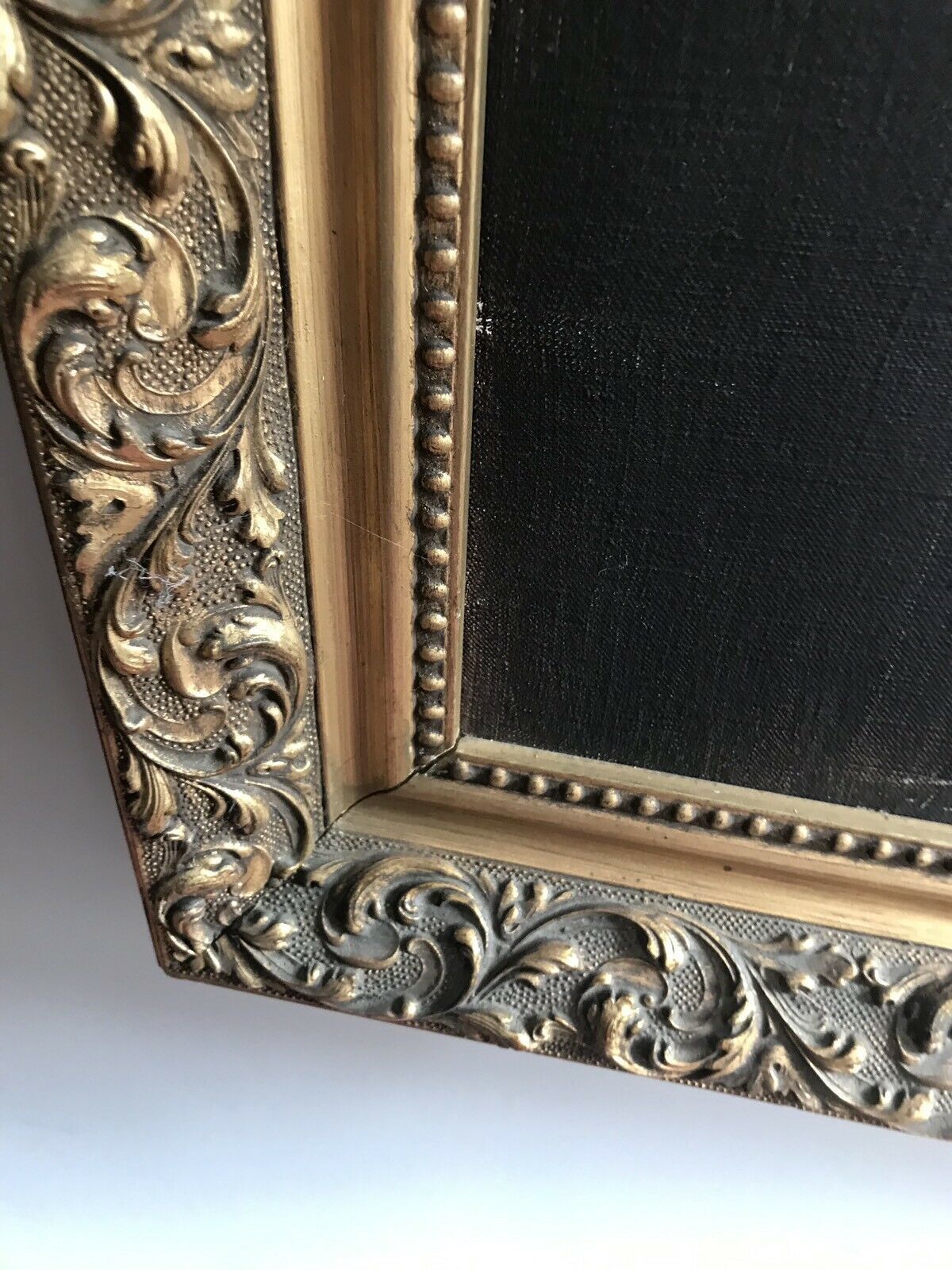 Portrait Of A Lady Oil On Canvas Set In Guilt Wood Frame Signed By Artist Rubin photo vintage