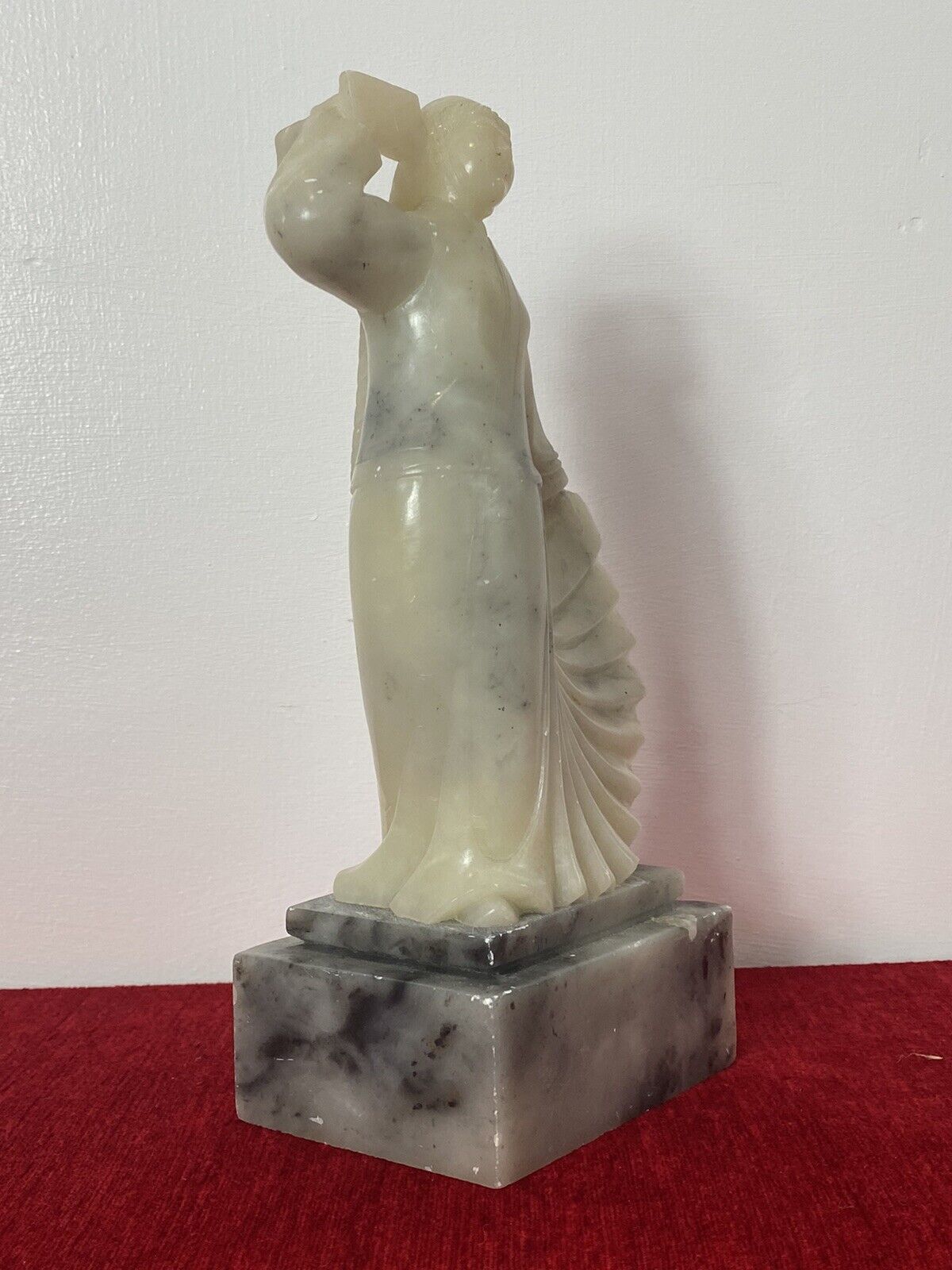 19th Century Jade Figurine Of Chinese Qing Female With Queue Hairstyle On Plinth photo vinterior