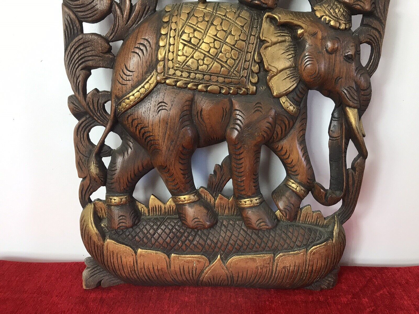 Large Hand Carved Plaque Of Balancing Trio Of Elephants In Hardwood & Gilt Work photo vinterior