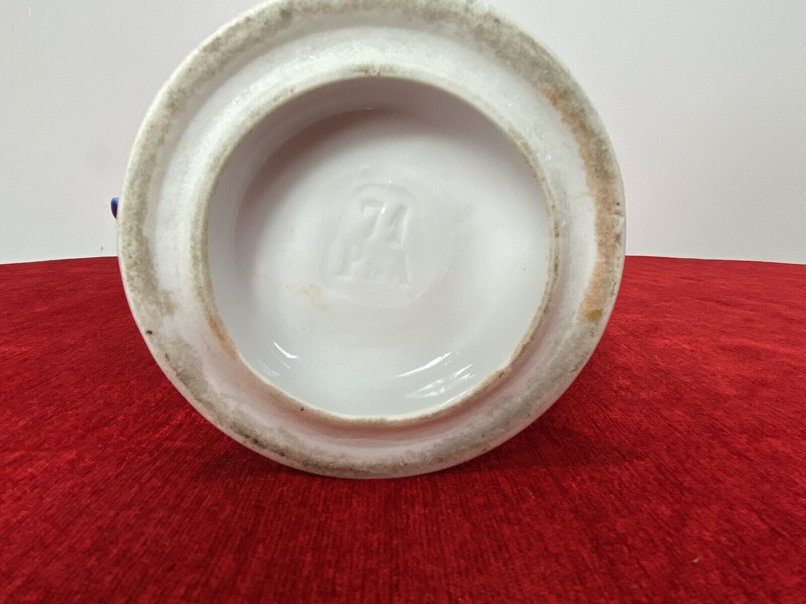 85.0 Sèvres Style Romantic Porcelain Vase With Branch Handles And Flora Decorations photo