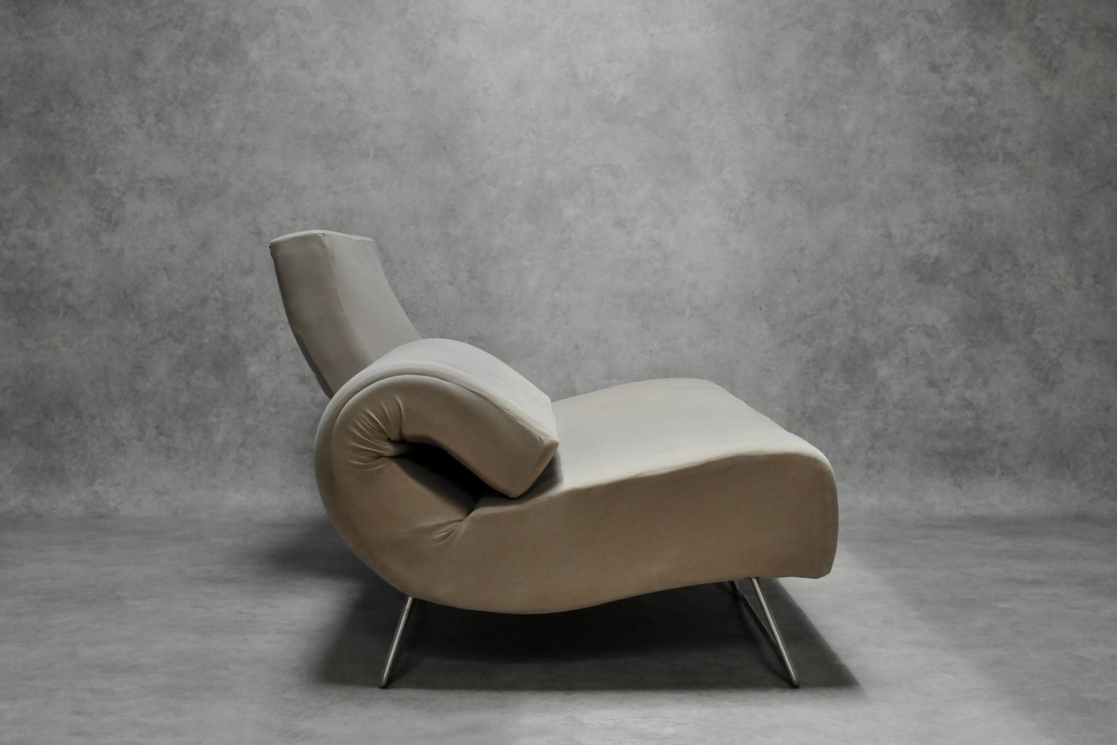 Ligne Roset Sofa Lover, By Pascal Mourgue photo vintage