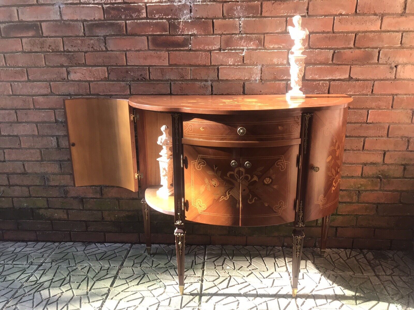 Italianate Marquetry Bow Front Commode With Romantic Floral Bouquet Inlays photo 1195.0