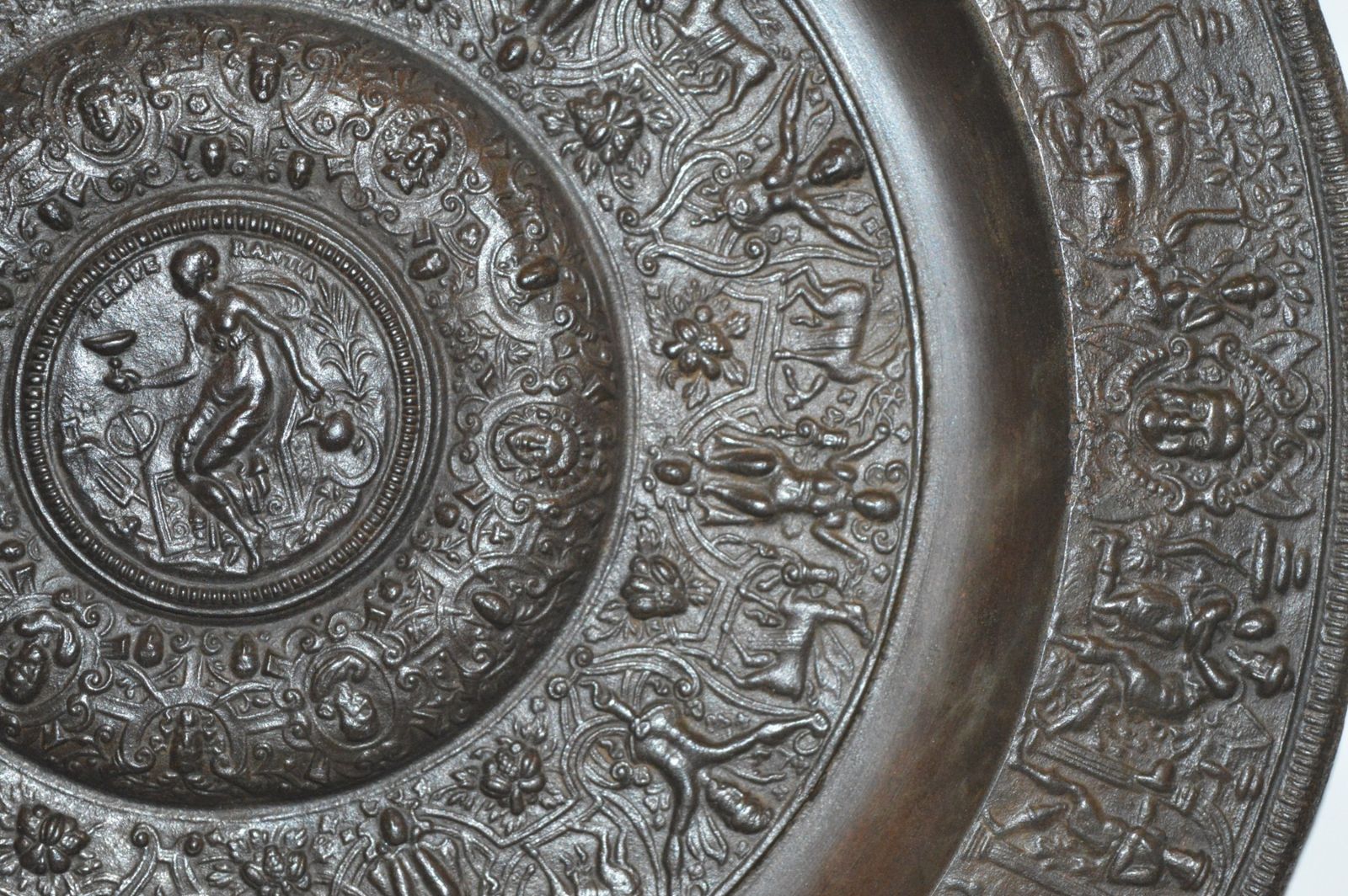 Large Bronze Plate, Grand Tour Piece, Classical Decoration, C 1870 photo 595.0
