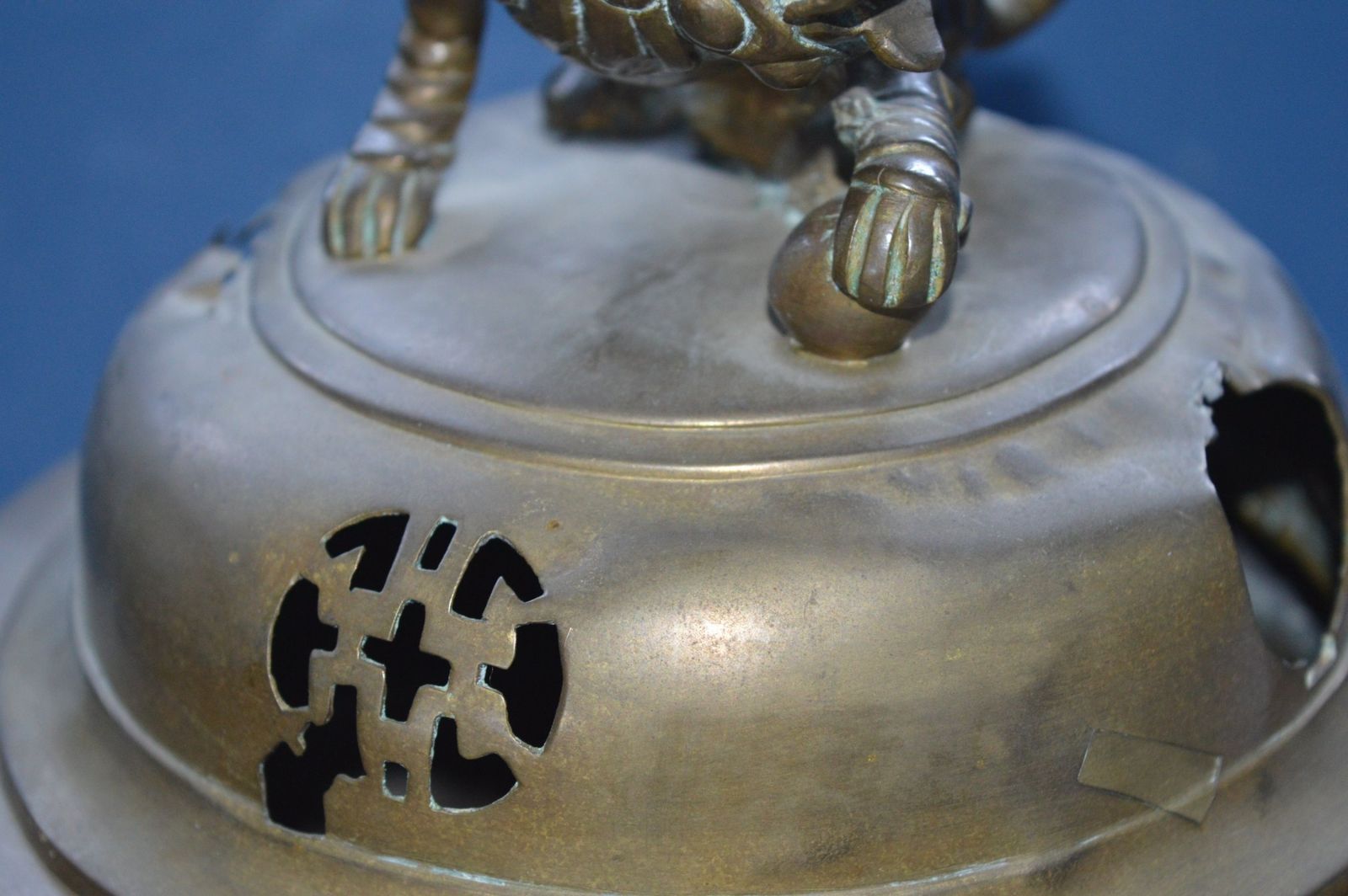 Very Large Chinese Bronze Lidded Censer, C1870. photo Home Decor