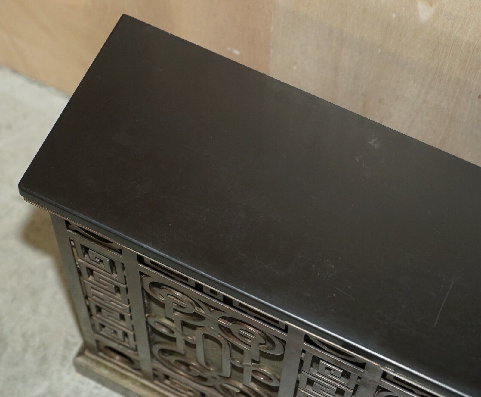 photo furniture Fine Antique Circa 1880 Solid Gilt Bronze & Marble Radiator Cover Console Table