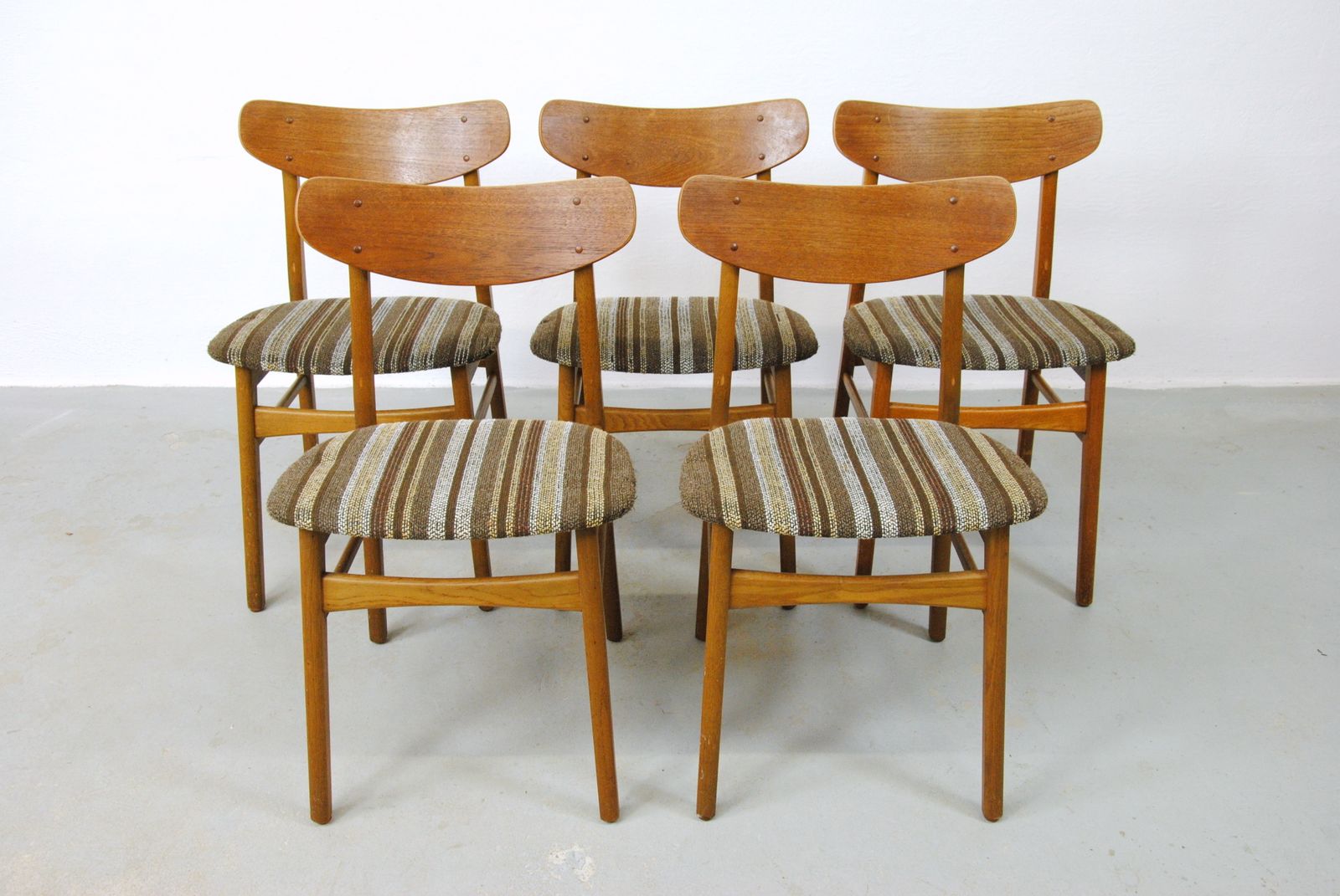 Set Of Five Danish Dining Chairs In Teak And Oak 1960's photo for sale