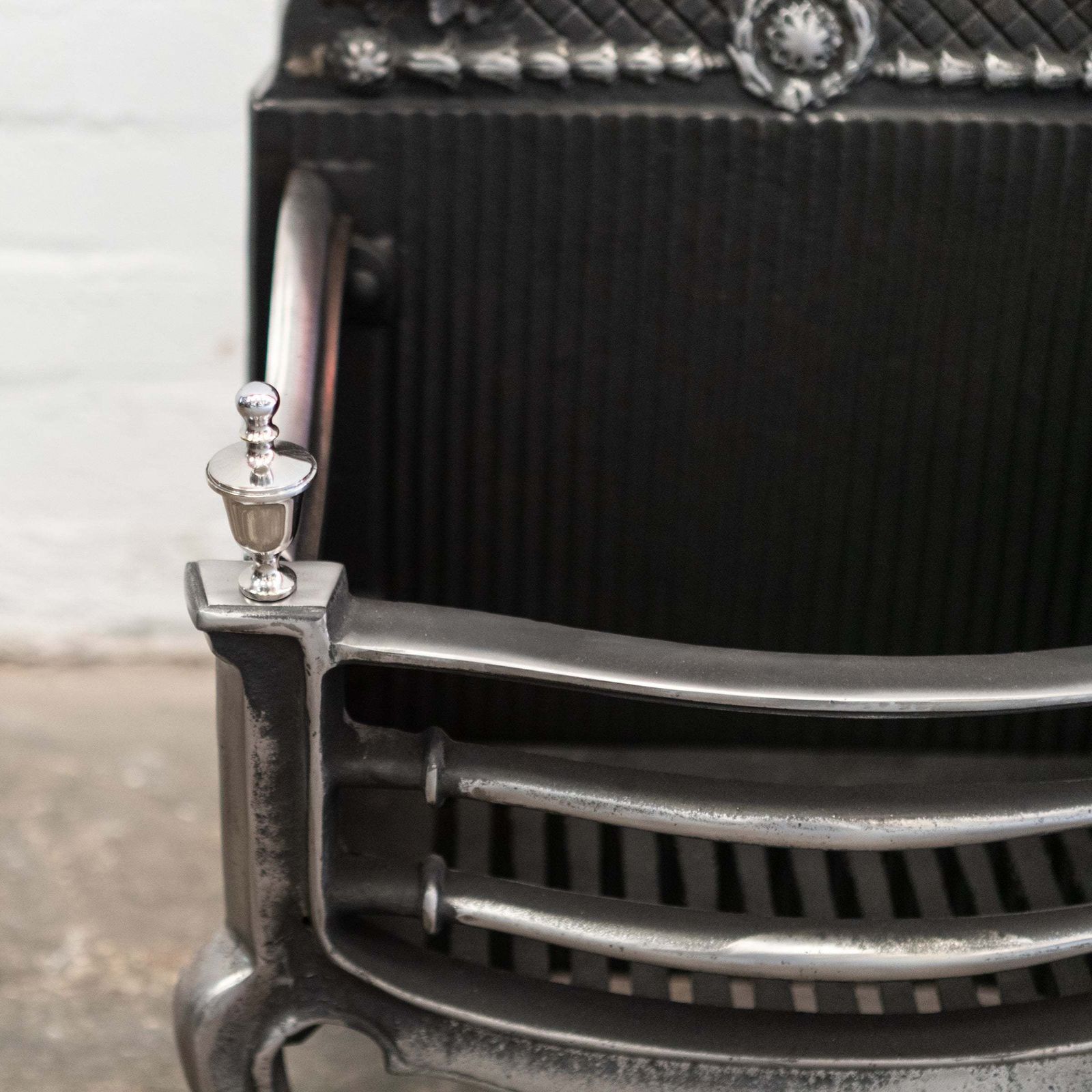 Reclaimed Grand Cast Iron Fire Basket With Finials photo Home Fixtures