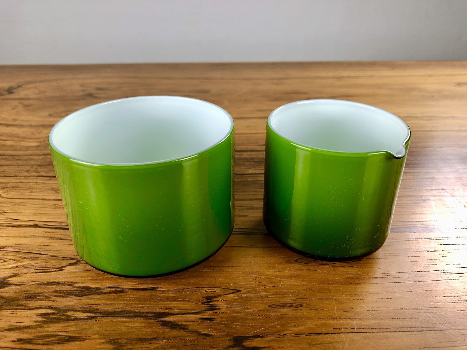 Green Danish Cream And Sugar Bowls In Glass By Michael Bang For Holmegaard 1970's photo furniture