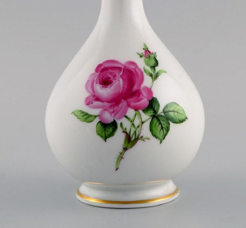 Meissen Pink Rose Vase In Hand Painted Porcelain With Gold Edges Early 20th C photo furniture